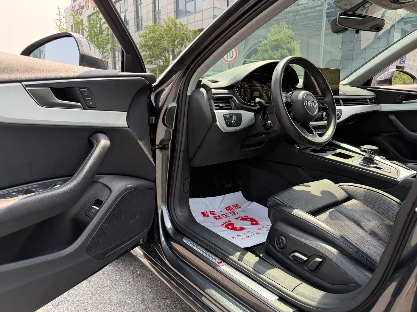 Audi A4L 2022 40 TFSI Fashion Dynamic фото 6
