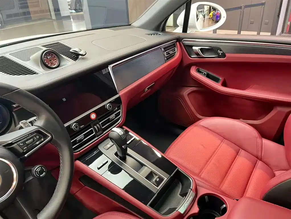 Porsche Macan 2023 Macan GTS 2.9T фото 8