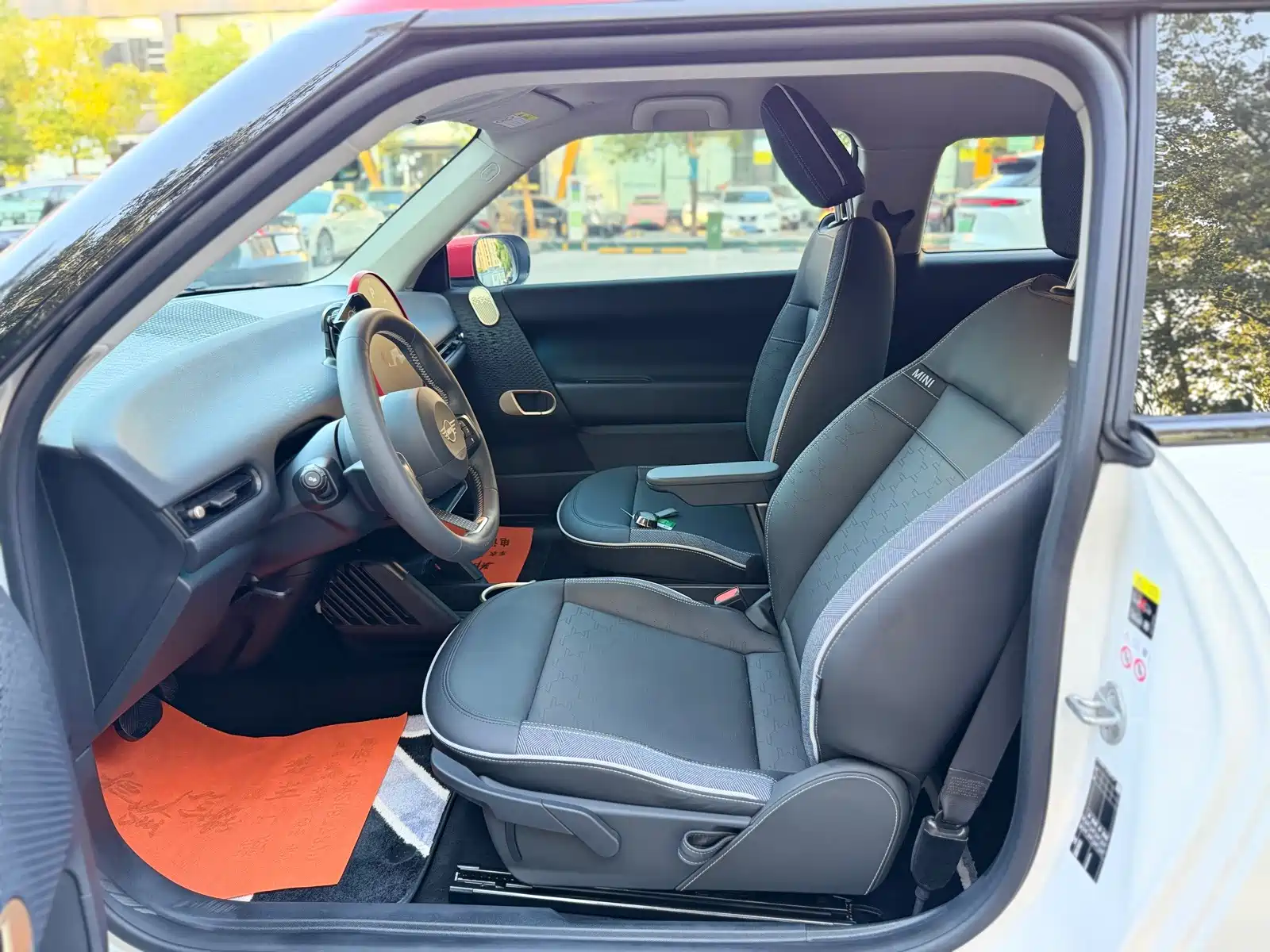 Фото 4 - MINI Electric MINI COOPER