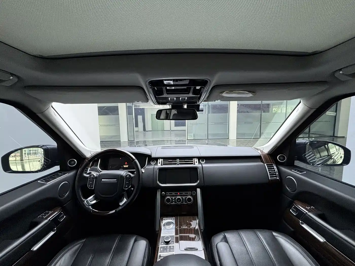 Land Rover Range Rover 2015 3.0 TDV6 Vogue фото 13