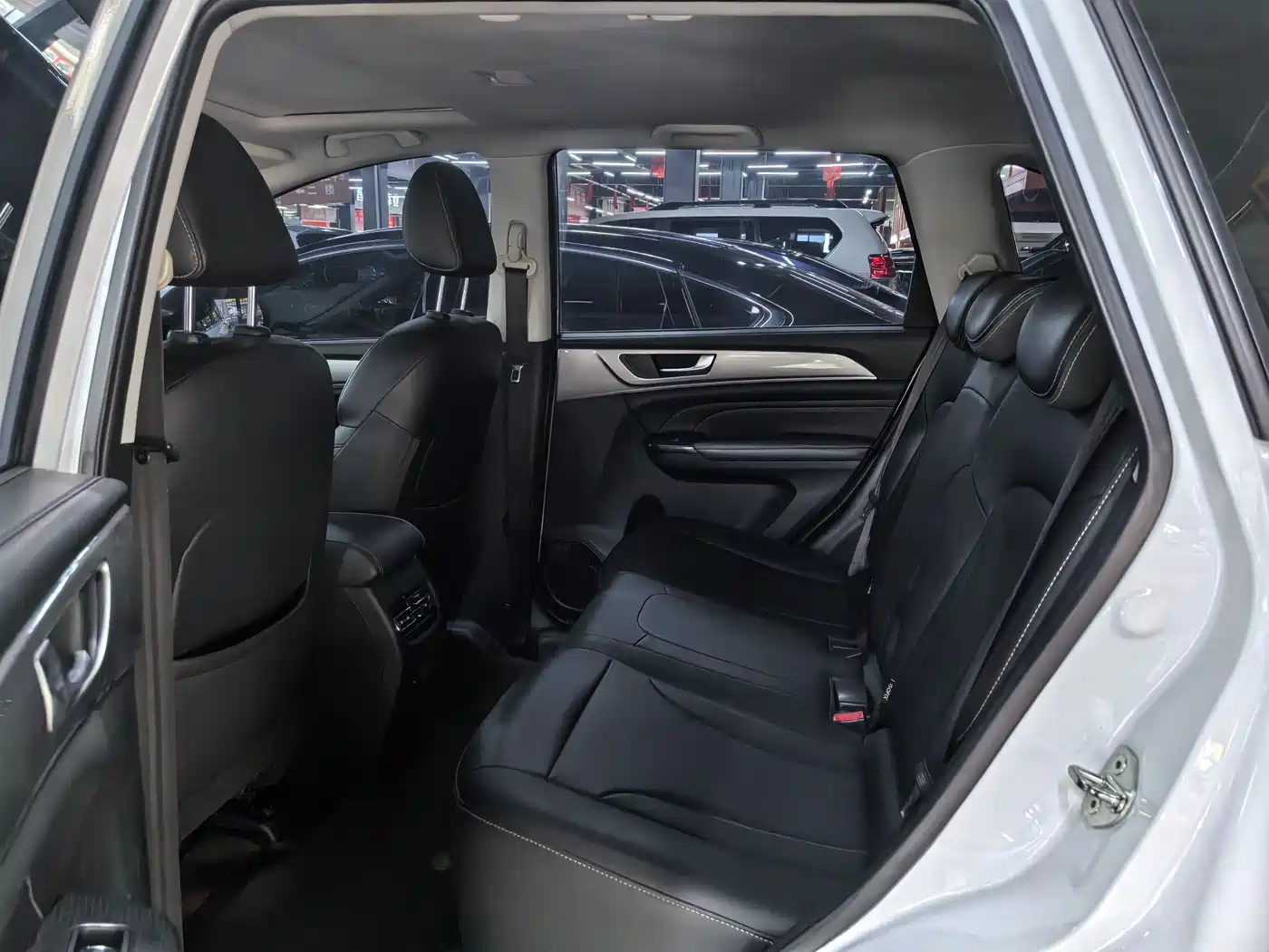 Haval M6 2021 PLUS 1.5T DCT Luxury Smart Connect фото 9