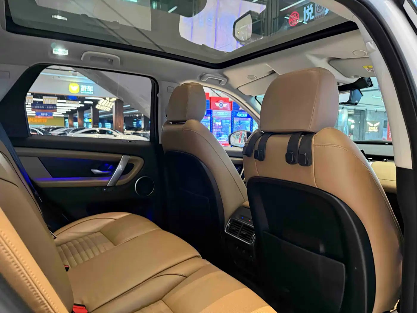 Land Rover Discovery Sport 2024 Luxury Custom Edition фото 12