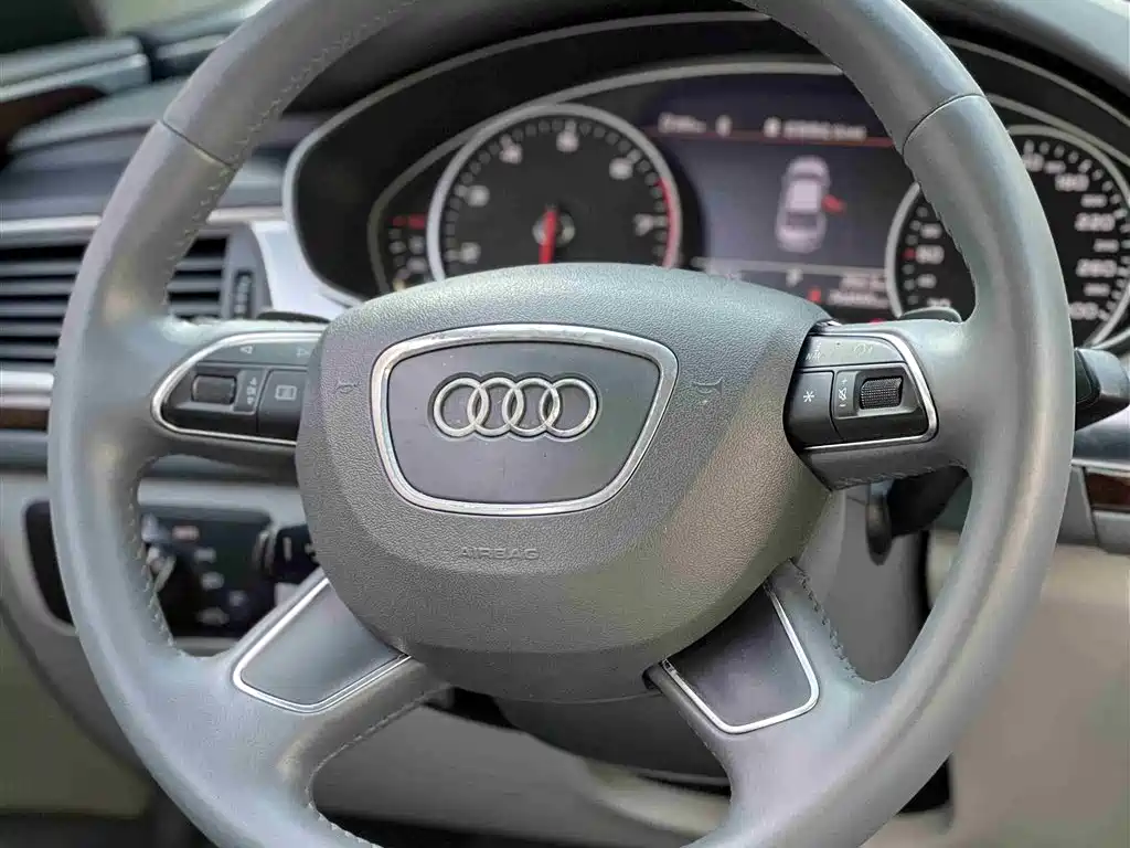 Audi A6L 2014 30 FSI Comfort фото 13