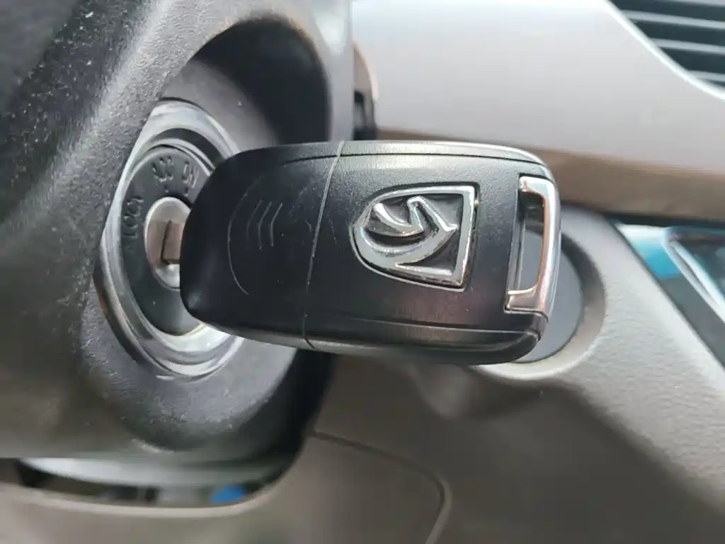 Baojun 310W 2017 2017 1.5L Manual Fashion Edition (China V)