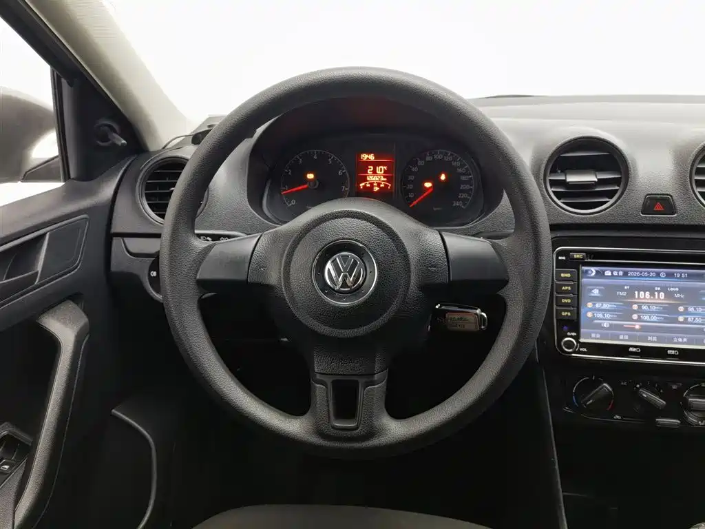 Volkswagen Jetta 2013 1.4L Manual Fashion фото 11