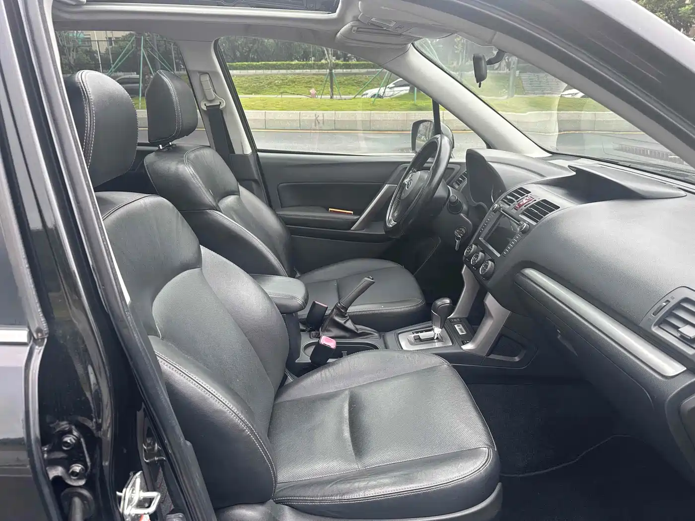 Subaru Forester 2014 2.5i Automatic Elite Edition фото 10