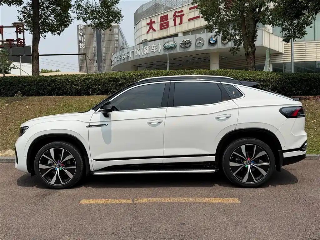 Volkswagen Tayron X 2023 Facelift 380TSI 4WD Flagship Smart Edition фото 3