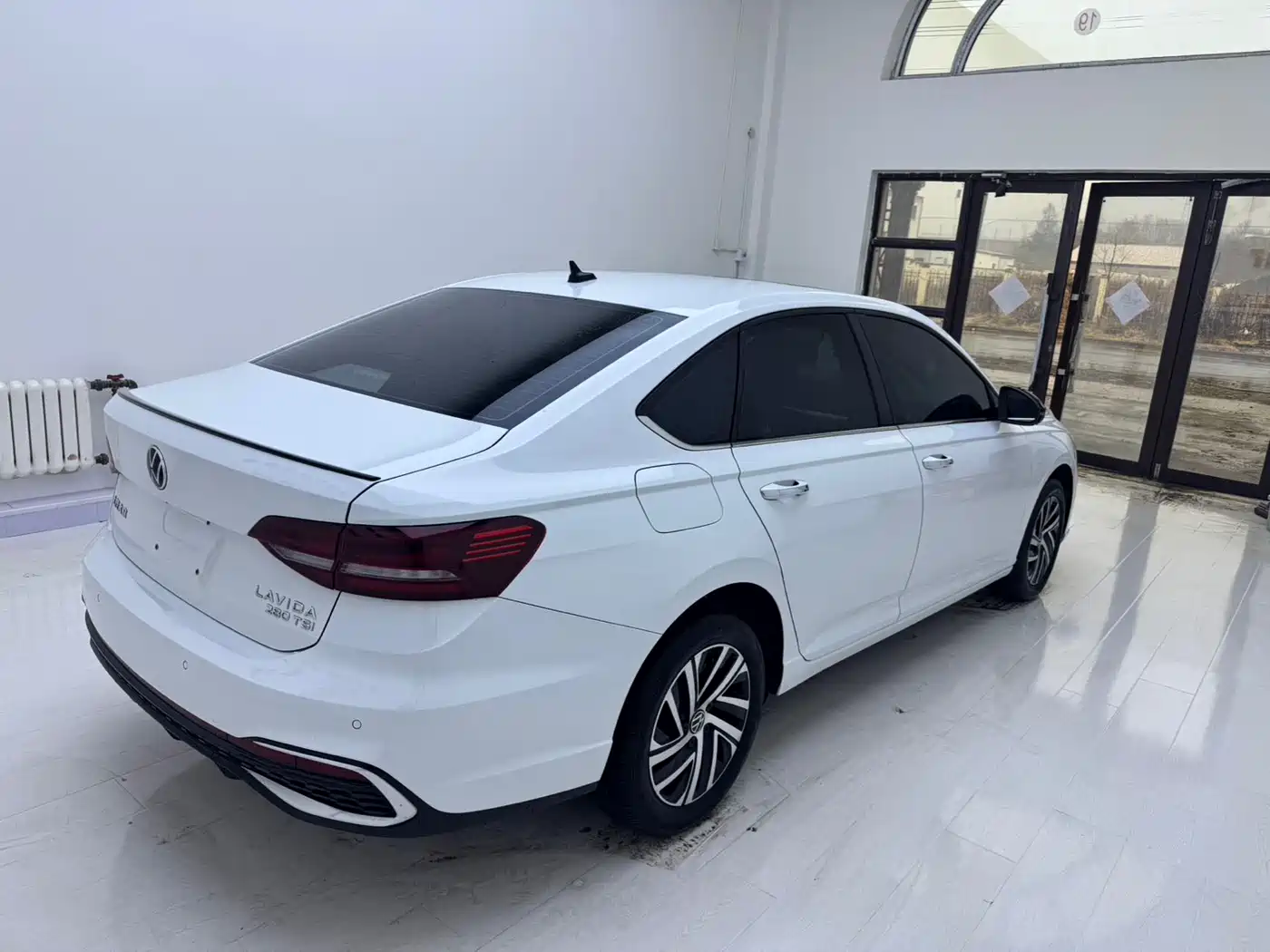 Volkswagen Lavida 2023 280TSI DSG Starlight Comfort Edition фото 6