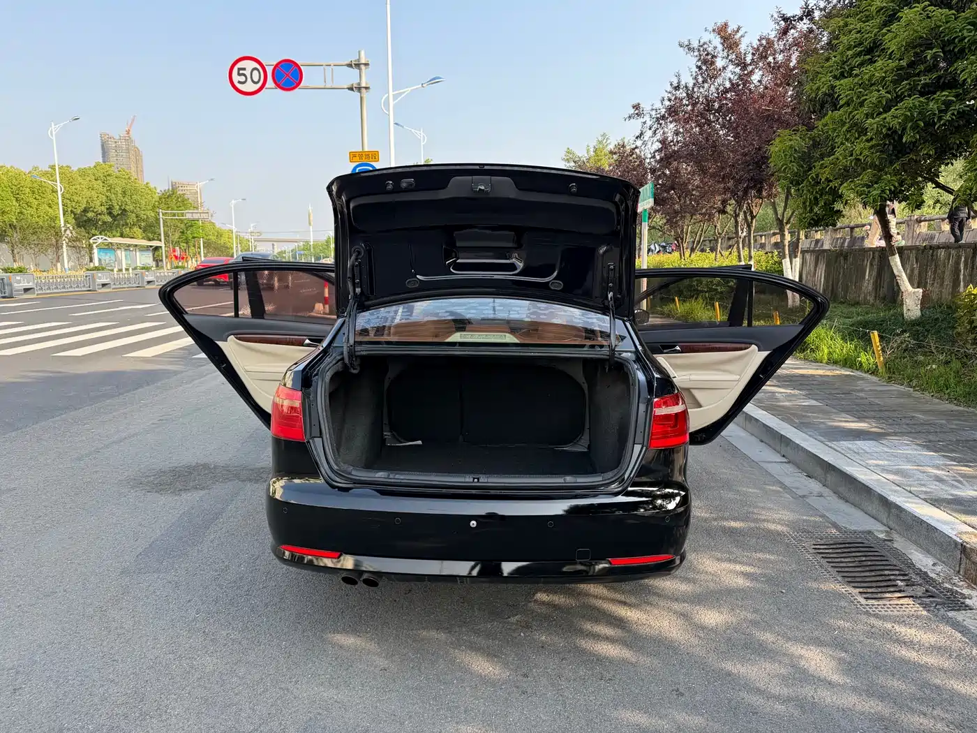 Volkswagen Lavida 2013 Model 1.4TSI DSG Luxury фото 13
