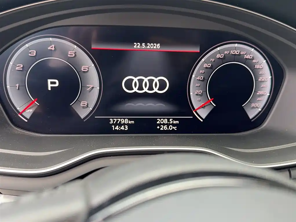 Audi A4L 2020 40 TFSI Fashion Dynamic Edition фото 3