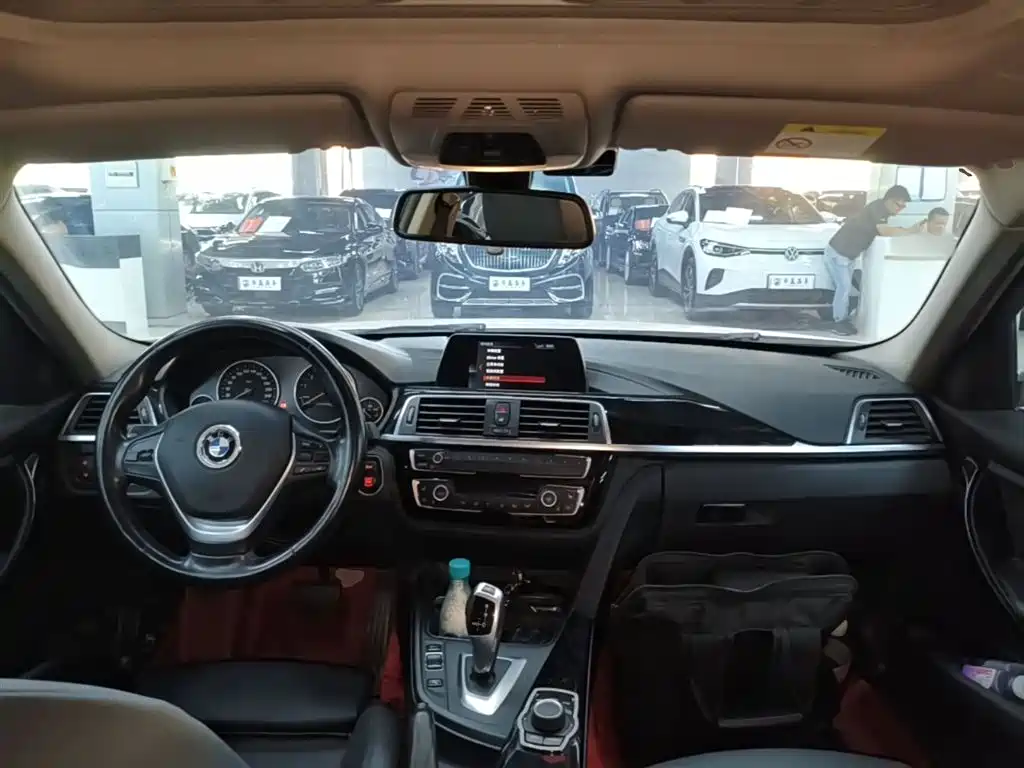 BMW 3 Series 2018 320Li Fashion Style фото 10