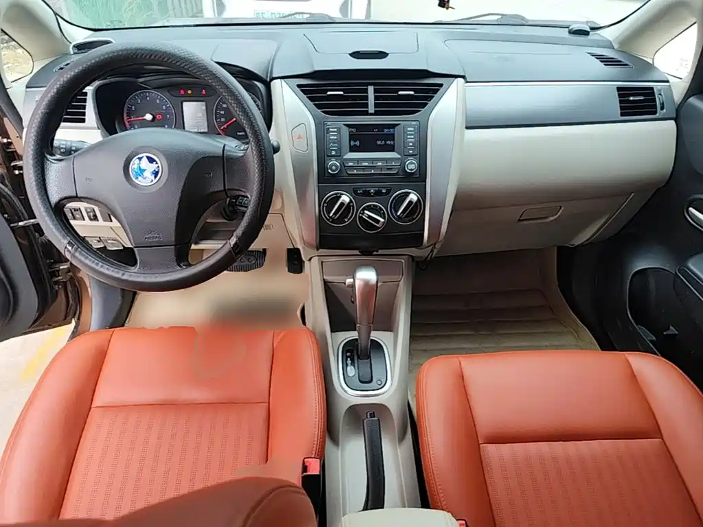 Venucia R50 2016 2016 Model 1.6L Automatic Elite Edition