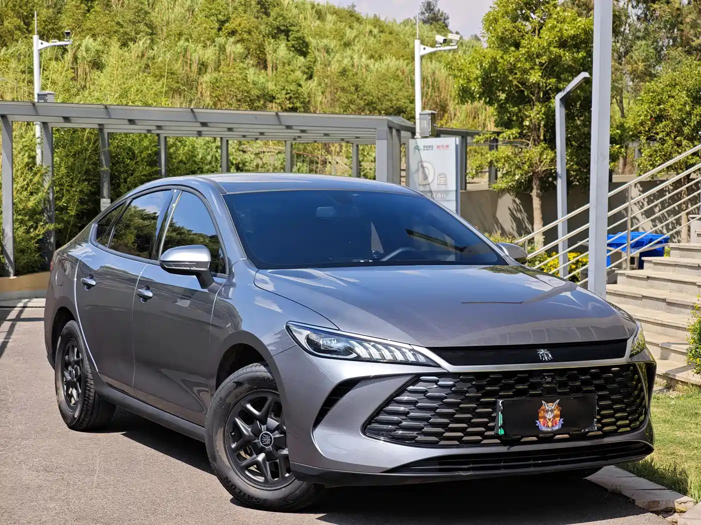 BYD Qin PLUS 2025 DM-i Smart Drive 55KM Leader фото 3