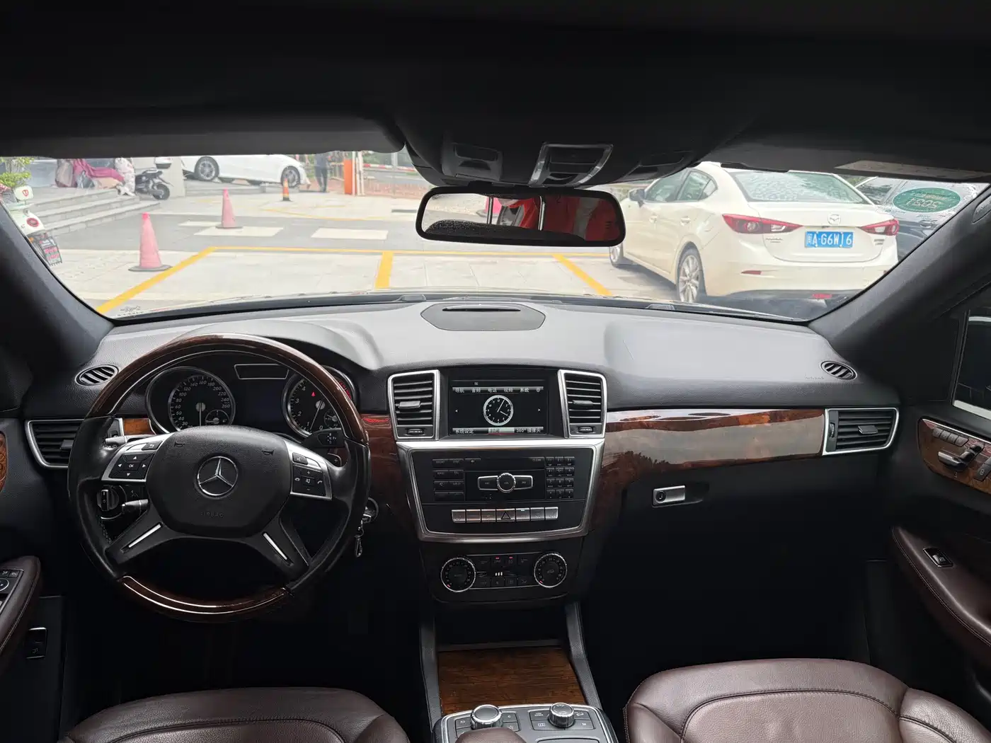 Mercedes-Benz M-Class 2015 ML 400 4MATIC Luxury фото 16