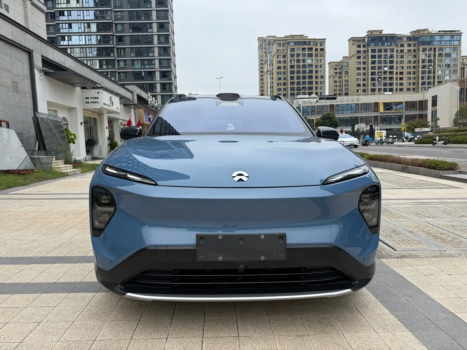 Фото 2 - NIO ES7