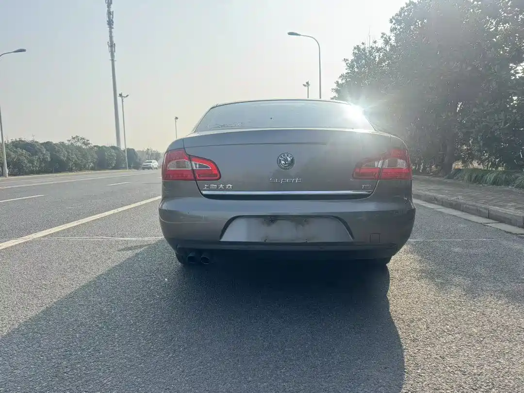 Škoda Superb 2012 1.8TSI Automatic Elegance Edition фото 4
