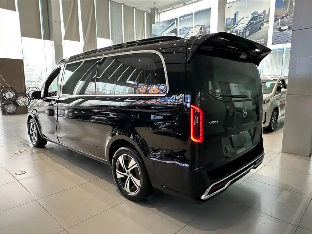 Mercedes-Benz Vito 2024 2.0T Elite Edition 7-Seater фото 27