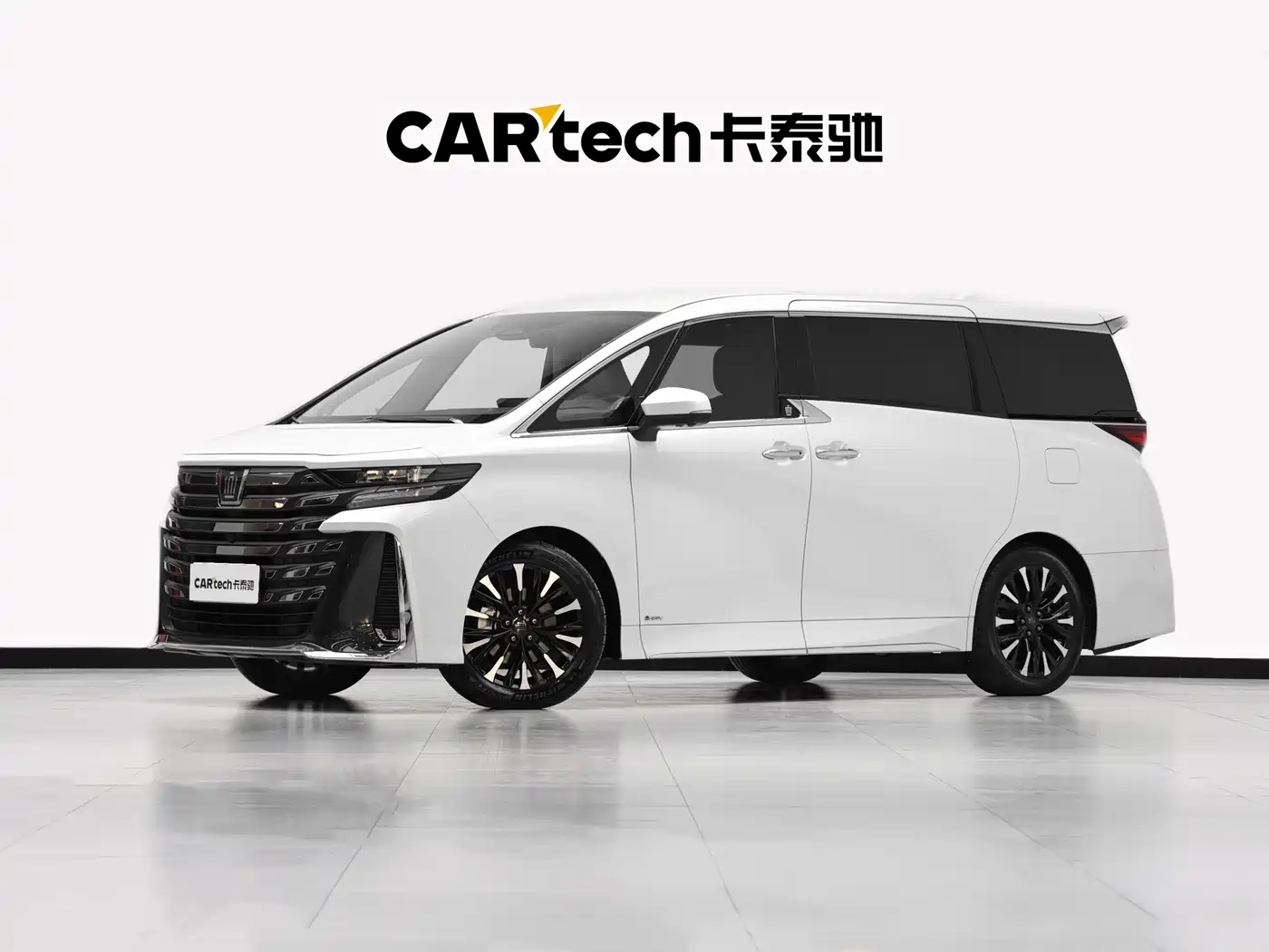 Toyota Vellfire 2024 Crown Hybrid 2.5L Executive Premium Edition фото 2