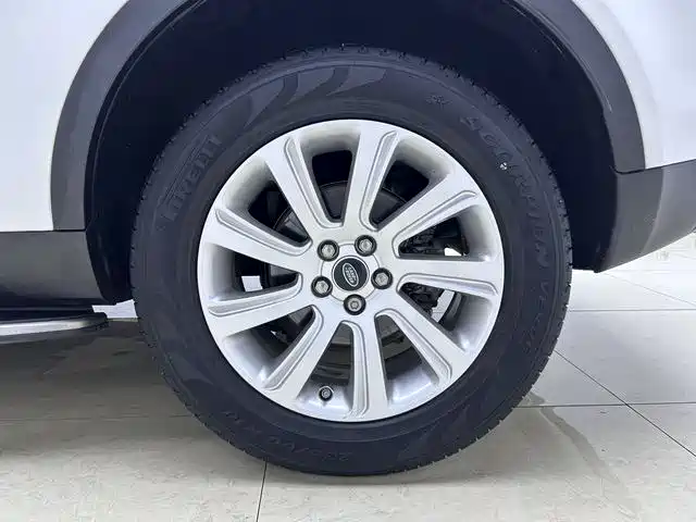 Land Rover Discovery Sport 2017 2.0T PURE фото 15