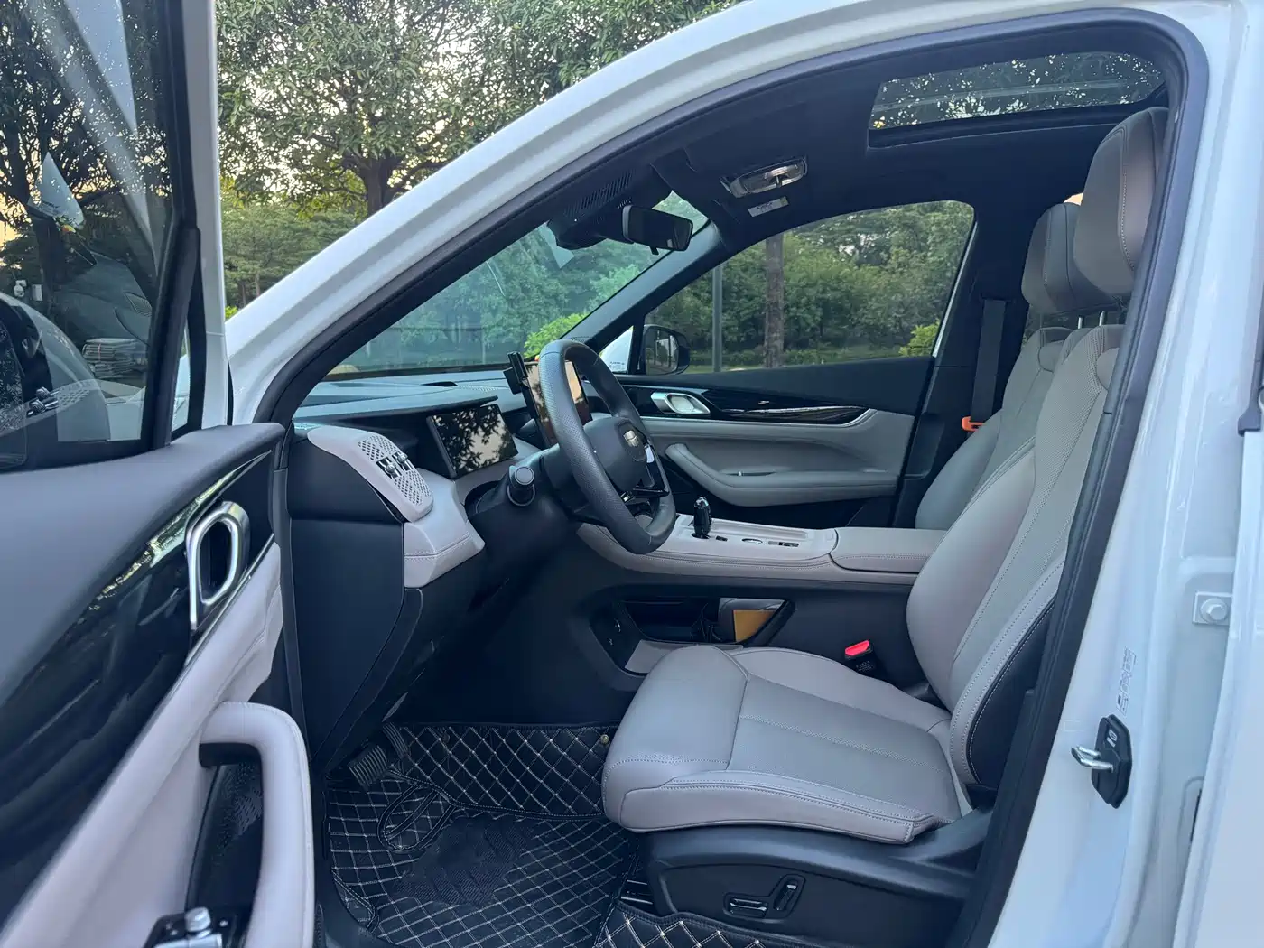 Geely Atlas L 2026 2025 4th Generation 1.5TD DCT Journey Start