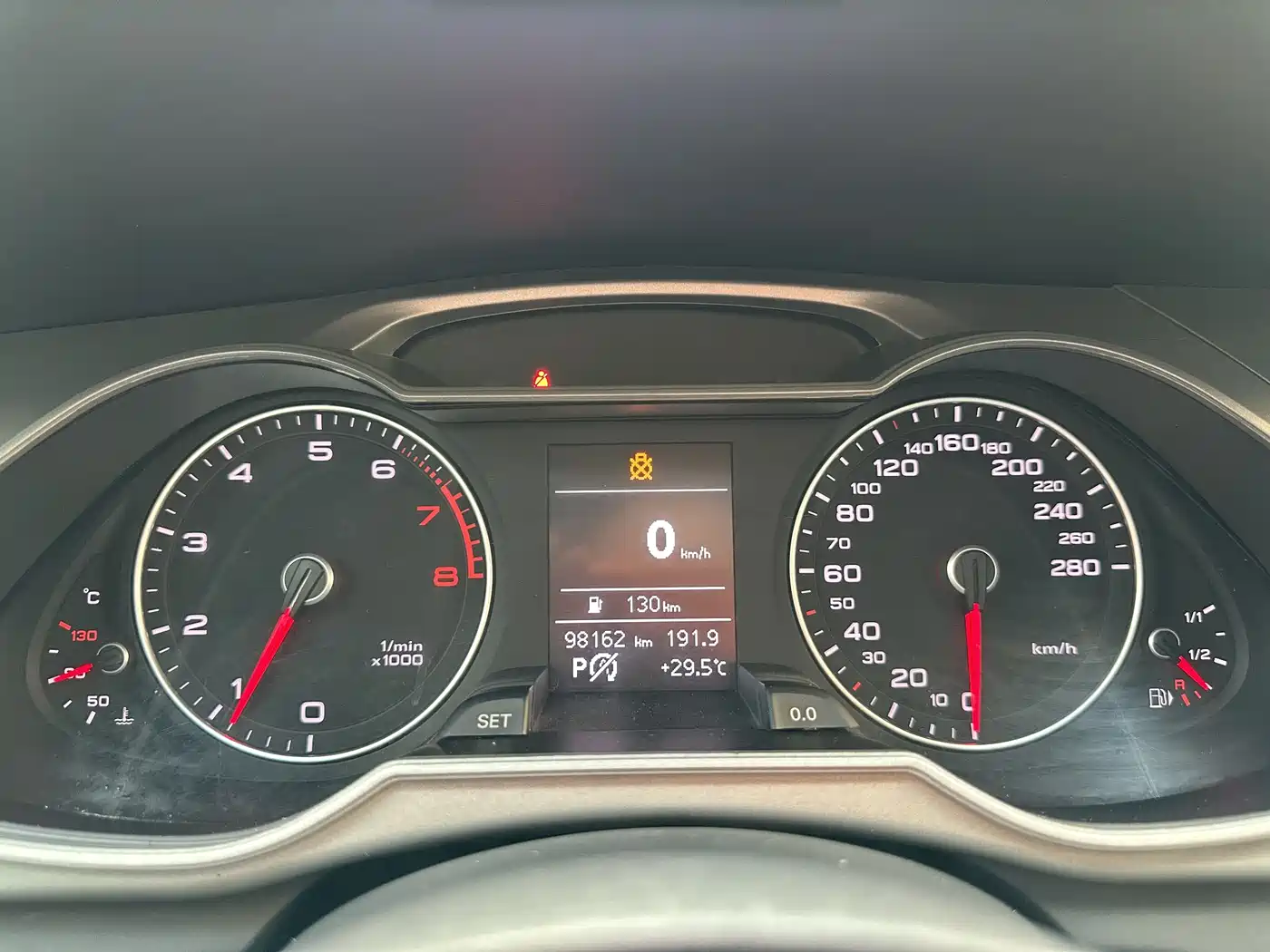 Audi A4L 2016 35 TFSI Automatic Comfort фото 16