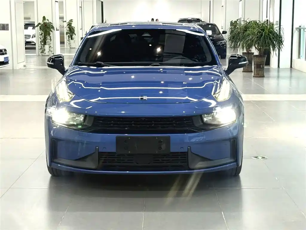 Lynk & Co 03 2021 1.5TD DCT Jin Champion Edition фото 2