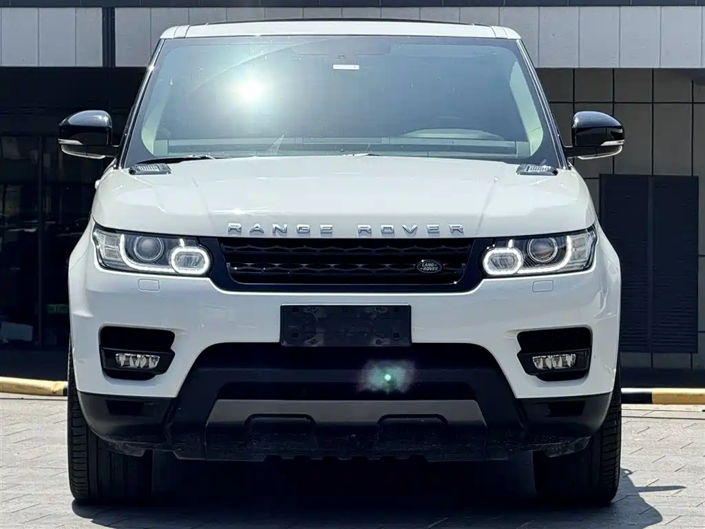 Land Rover Range Rover Sport 2016 Model 3.0 SC V6 HSE DYNAMIC фото 10