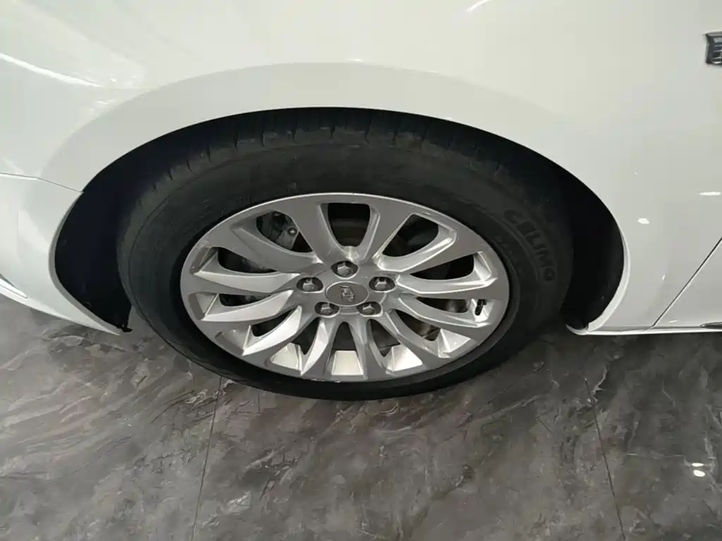 Фото 23 - Cadillac XTS