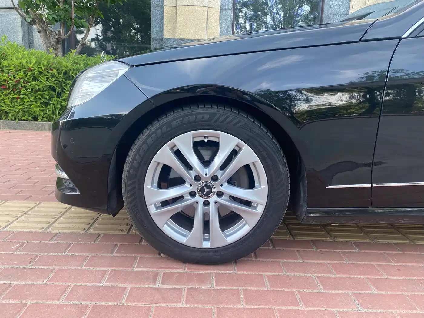 Mercedes-Benz E-Class 2011 2011 E 300 L Elegance