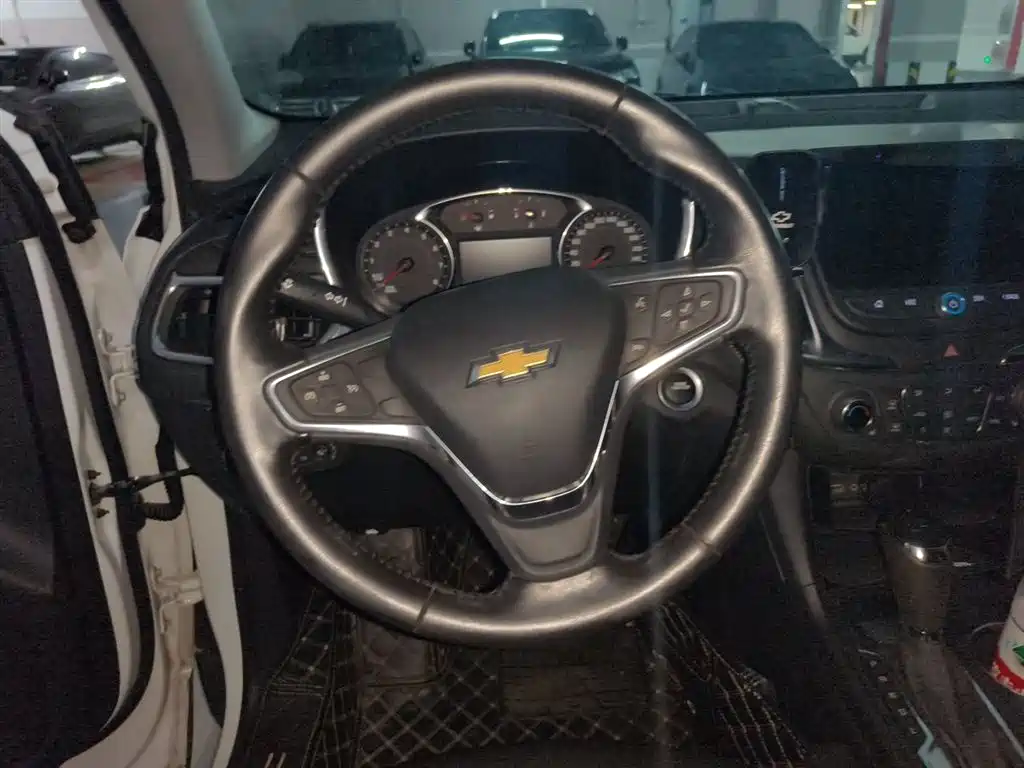 Chevrolet Equinox 2019 535T Auto Control Edition China V фото 3