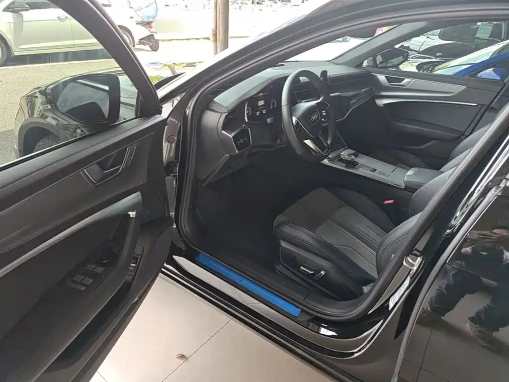 Audi A6L 2024 45 TFSI Premium Dynamic фото 16
