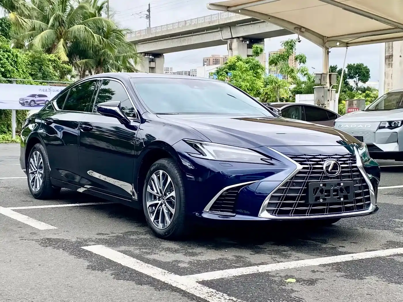 Lexus ES 2025 200 Ultimate Edition фото 3