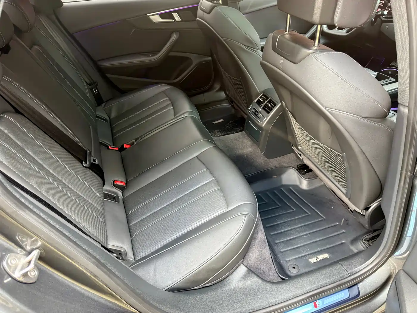 Audi A4L 2024 40 TFSI Luxury Dynamic фото 11