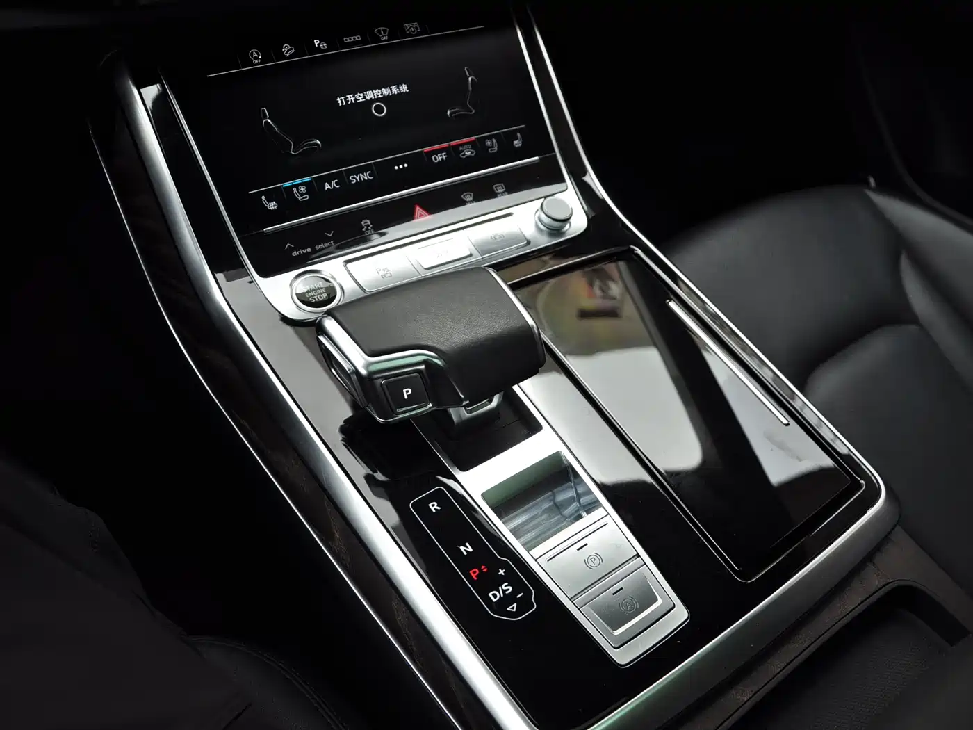 Audi Q8 2022 55 TFSI Luxury Dynamic фото 11