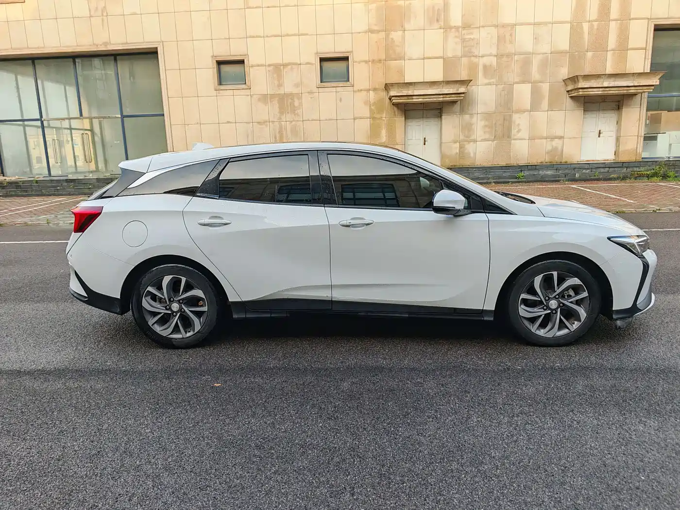 Buick Velite 6 2022 PHEV Connected Sharing фото 4