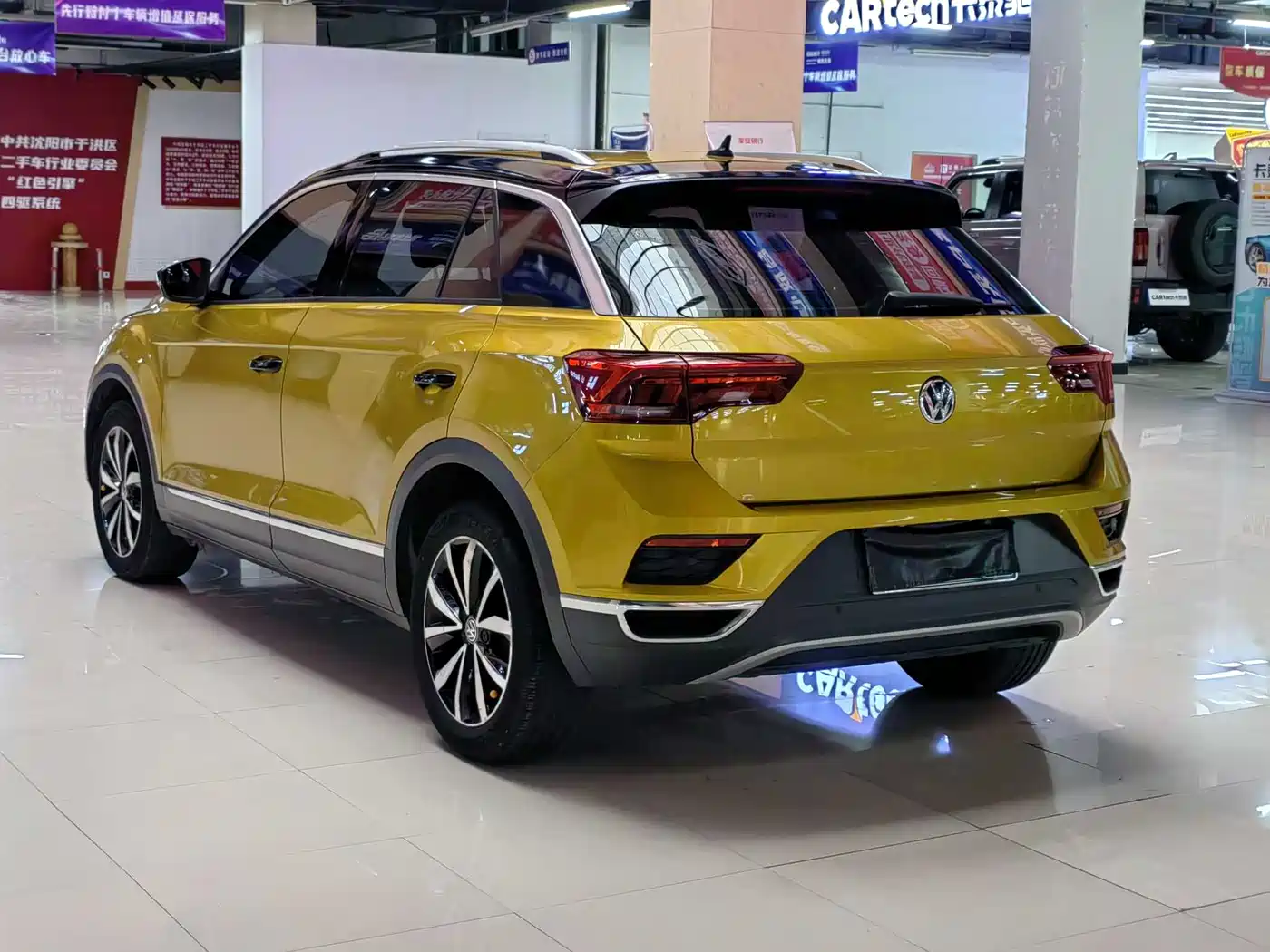 Volkswagen T-ROC 2018 280TSI DSG 2WD Comfort (China V) фото 9