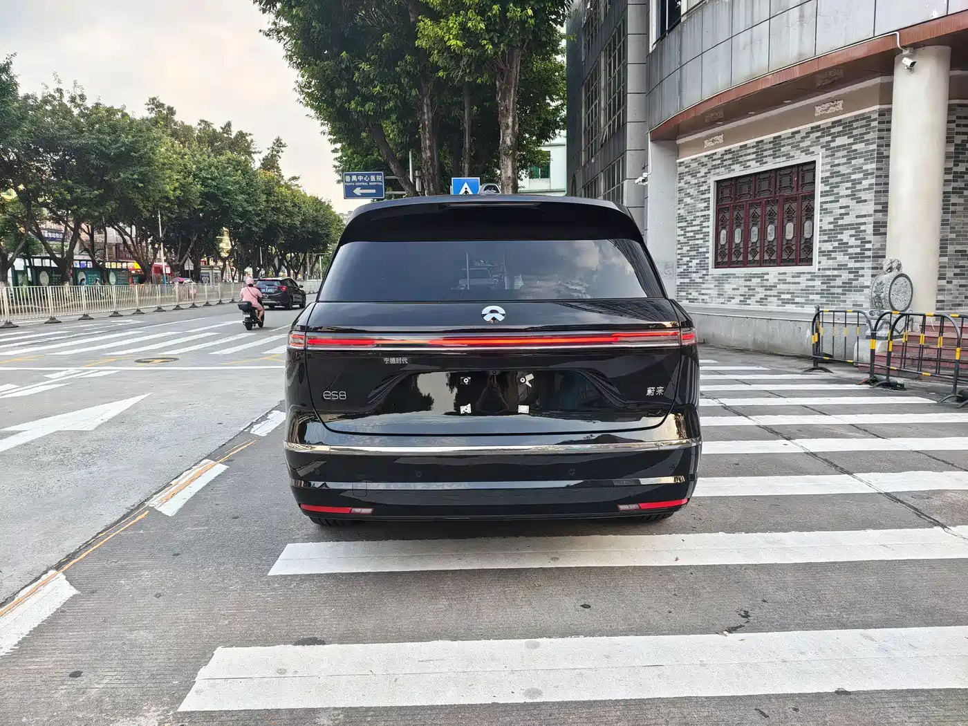NIO ES8 2026 2025 Model 6-Seat Executive Luxury Edition