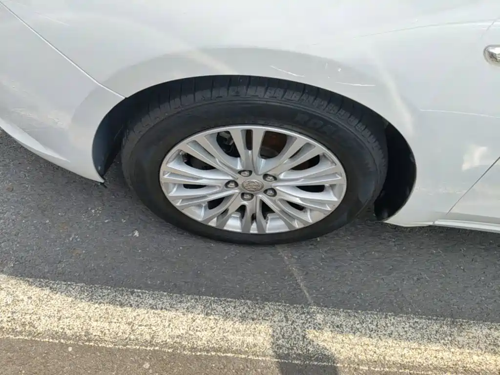 Фото 23 - Buick Excelle