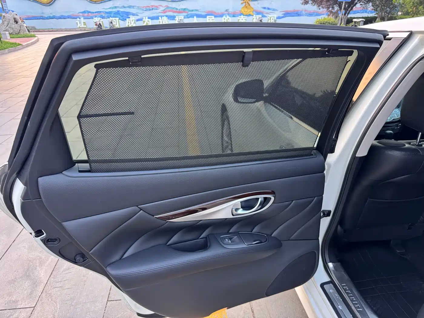 Фото 22 - Infiniti Q70