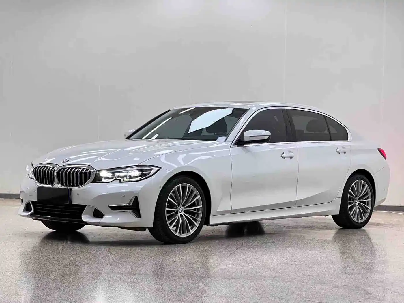 BMW 3 Series 2020 325Li Launch Edition