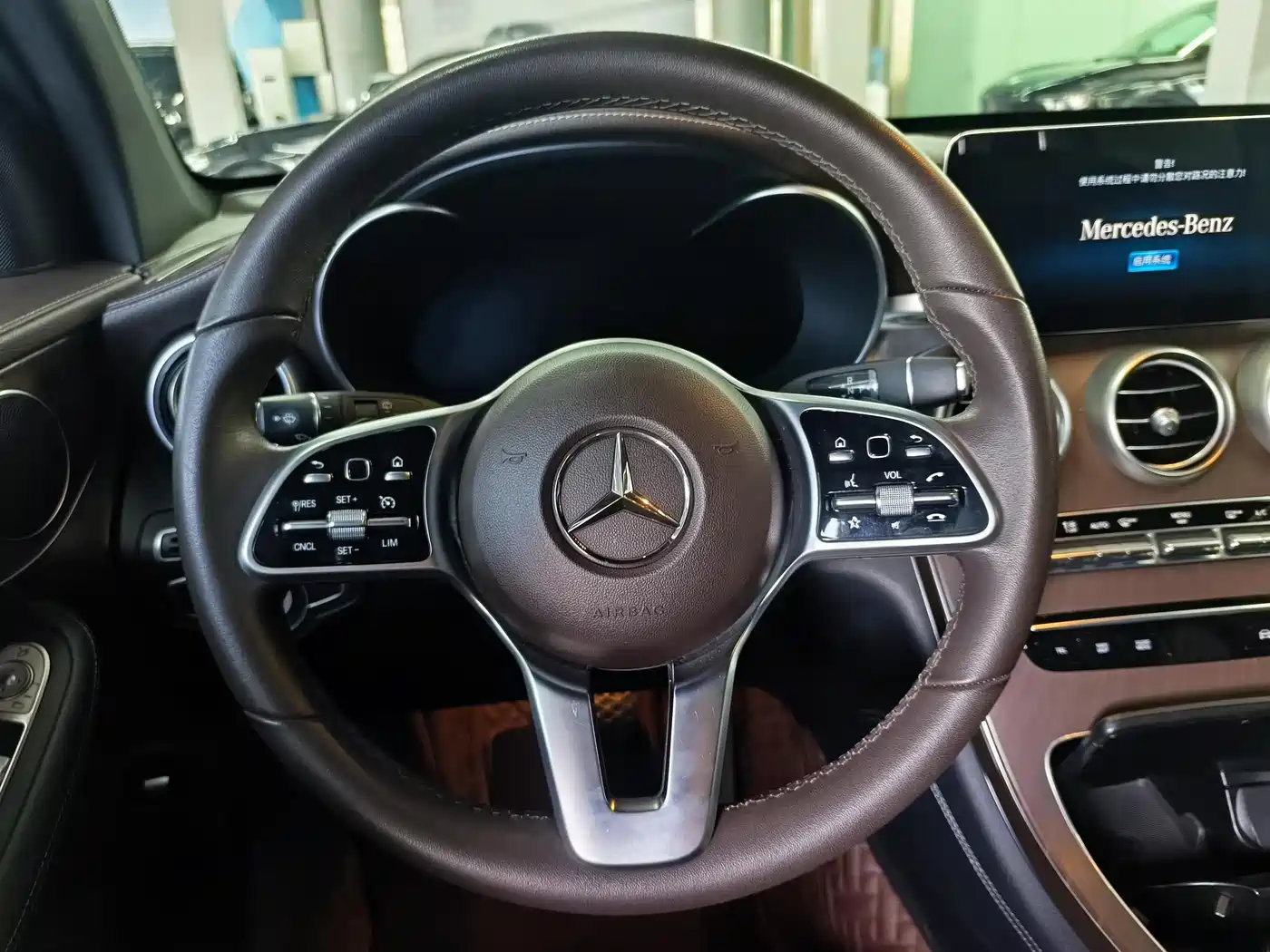 Mercedes-Benz GLC 2021 GLC 260 L 4MATIC Luxury фото 8