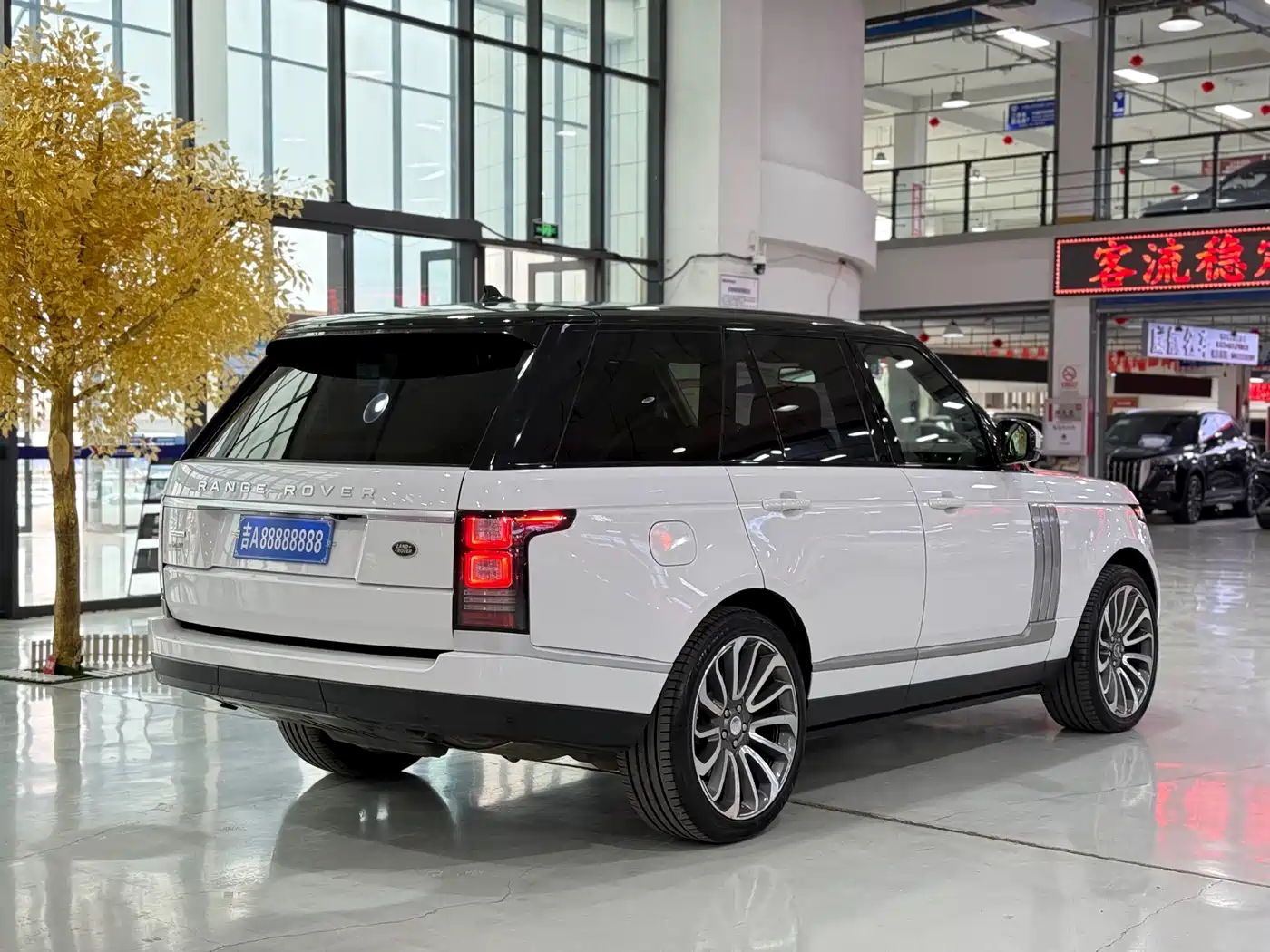 Land Rover Range Rover 2016 3.0 SC V6 Vogue фото 4
