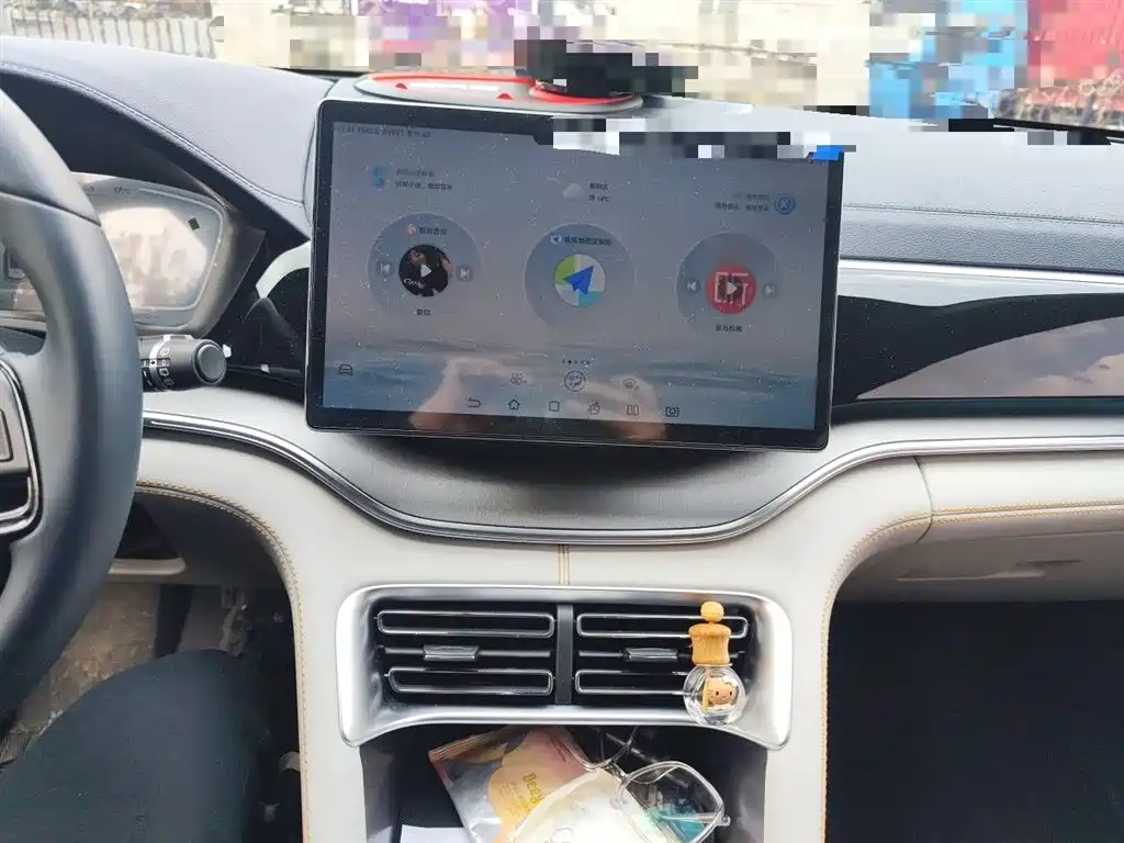 BYD Song PLUS PHEV 2024 Glory Edition DM-i 110km Flagship фото 6