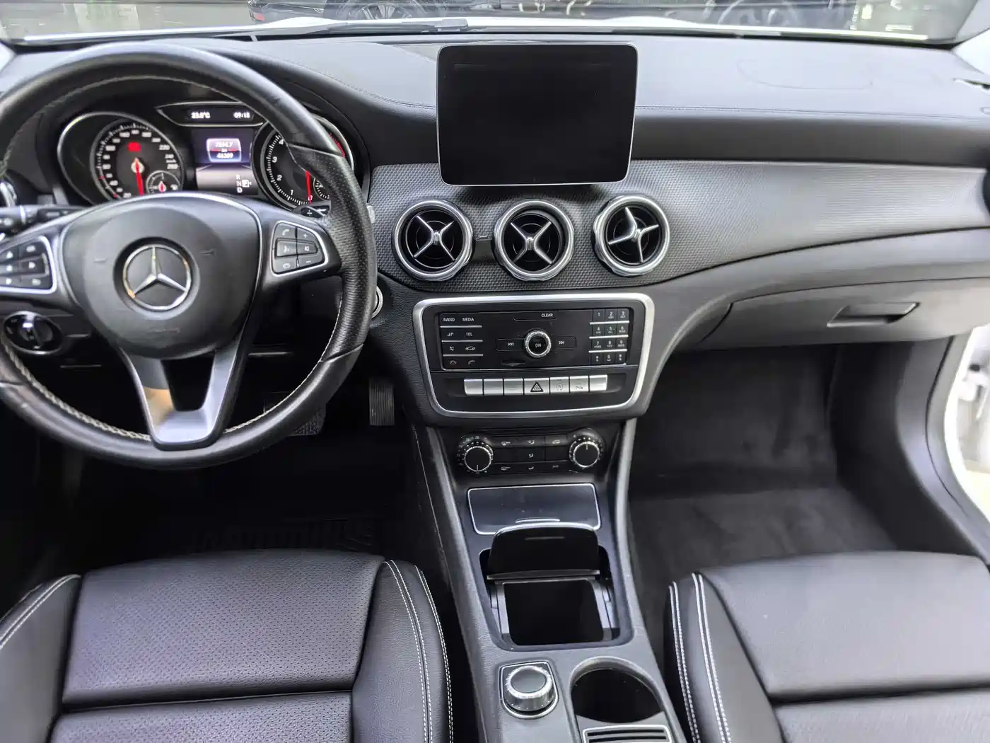 Mercedes-Benz GLA 2018 GLA 200 Fashion фото 9