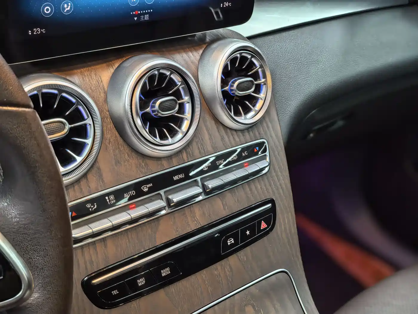Mercedes-Benz GLC 2020 Facelift GLC 260 L 4MATIC Luxury фото 18
