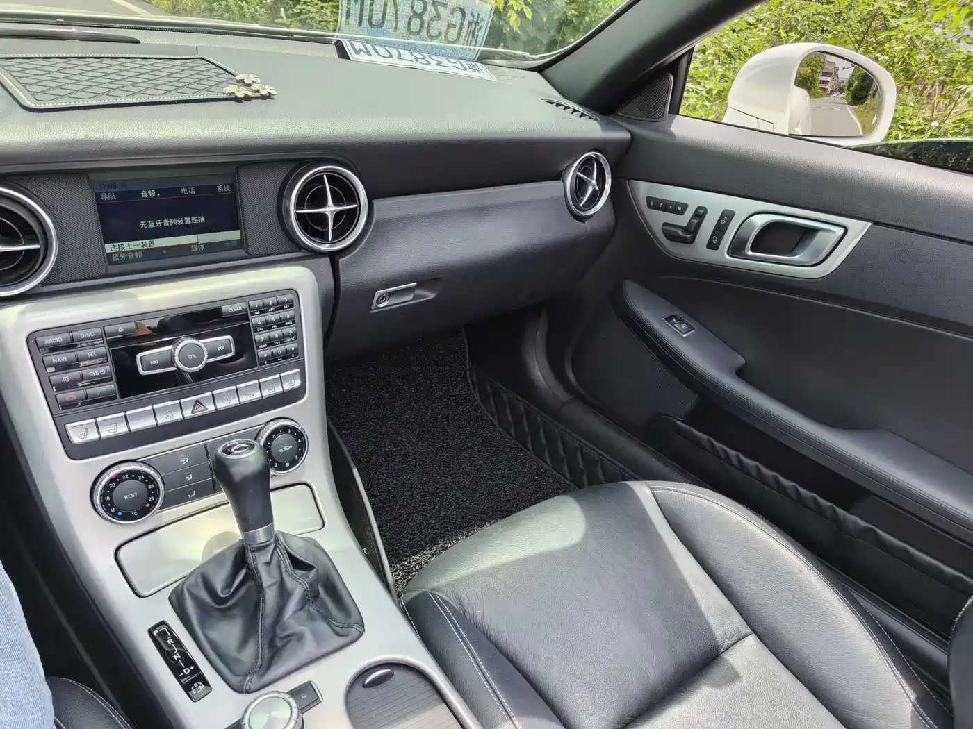 Mercedes-Benz SLK-Class 2011 SLK 200 Fashion фото 9