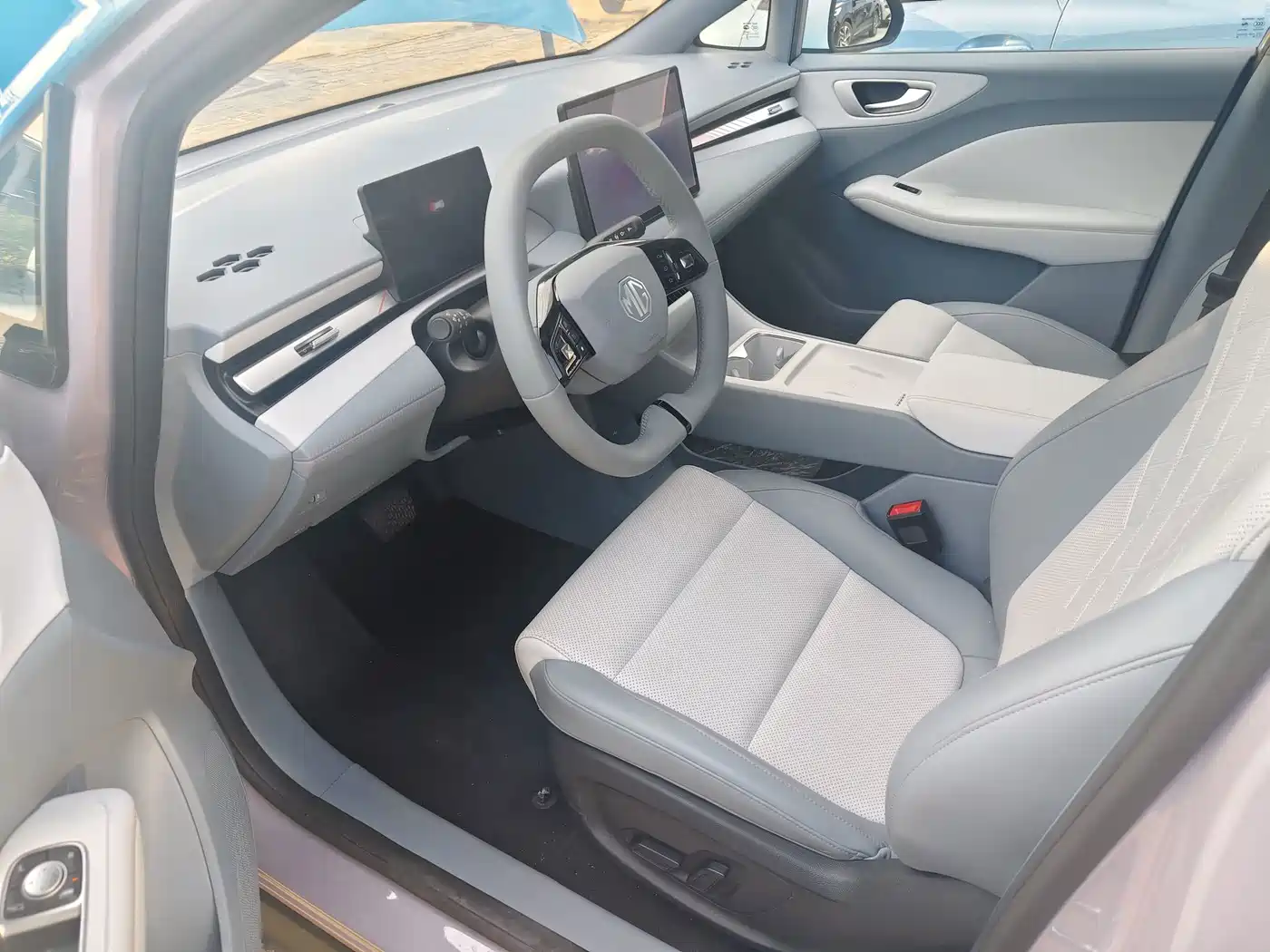 MG MG4 EV 2025