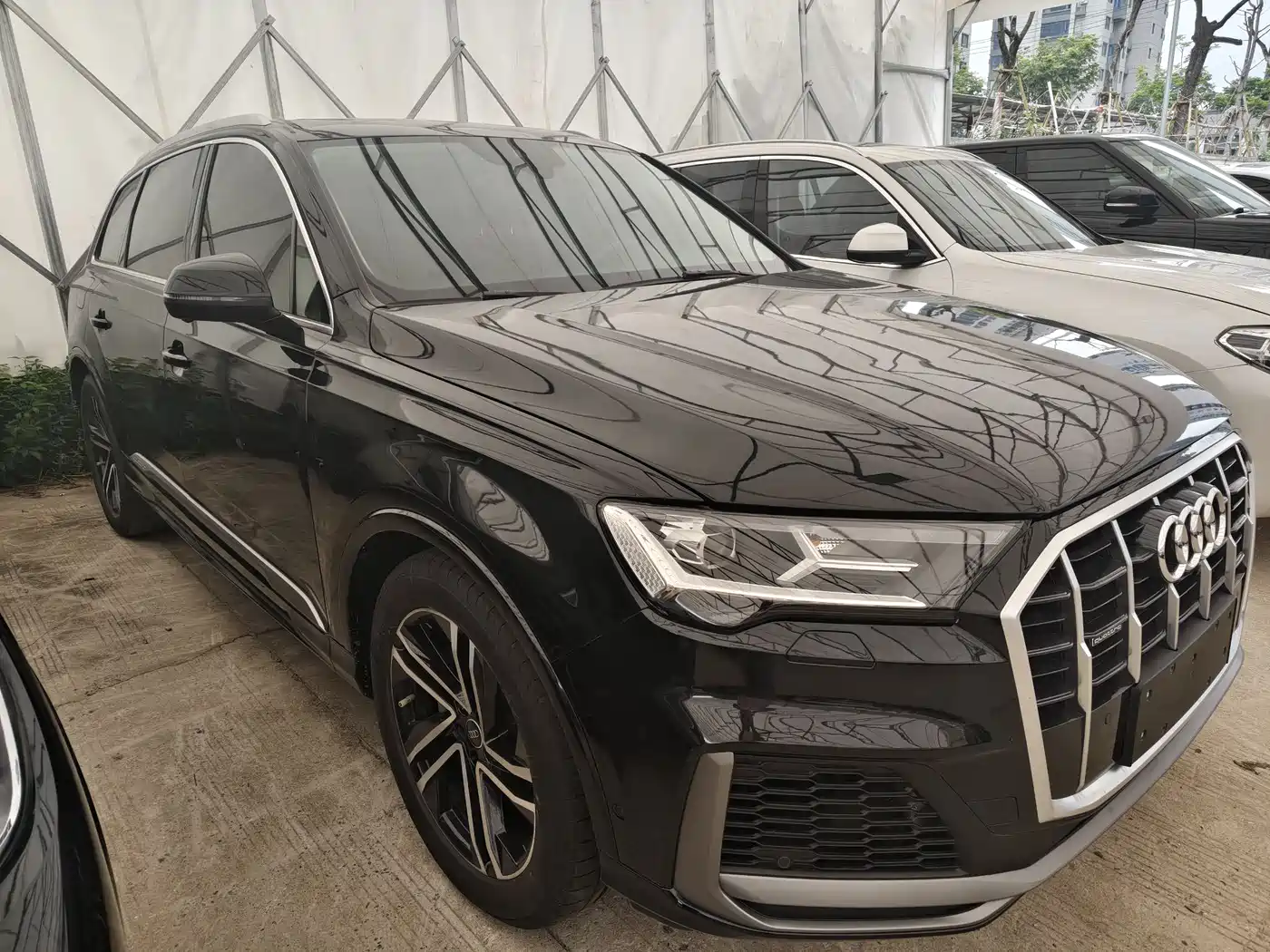 Фото 3 - Audi Q7