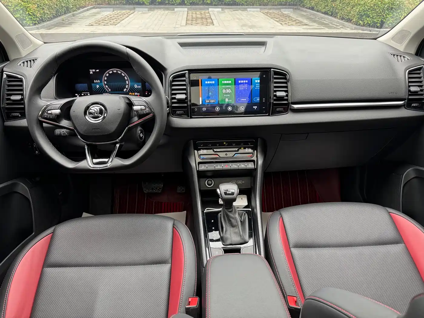 Škoda Karoq 2023 TSI280 Luxury Edition фото 15