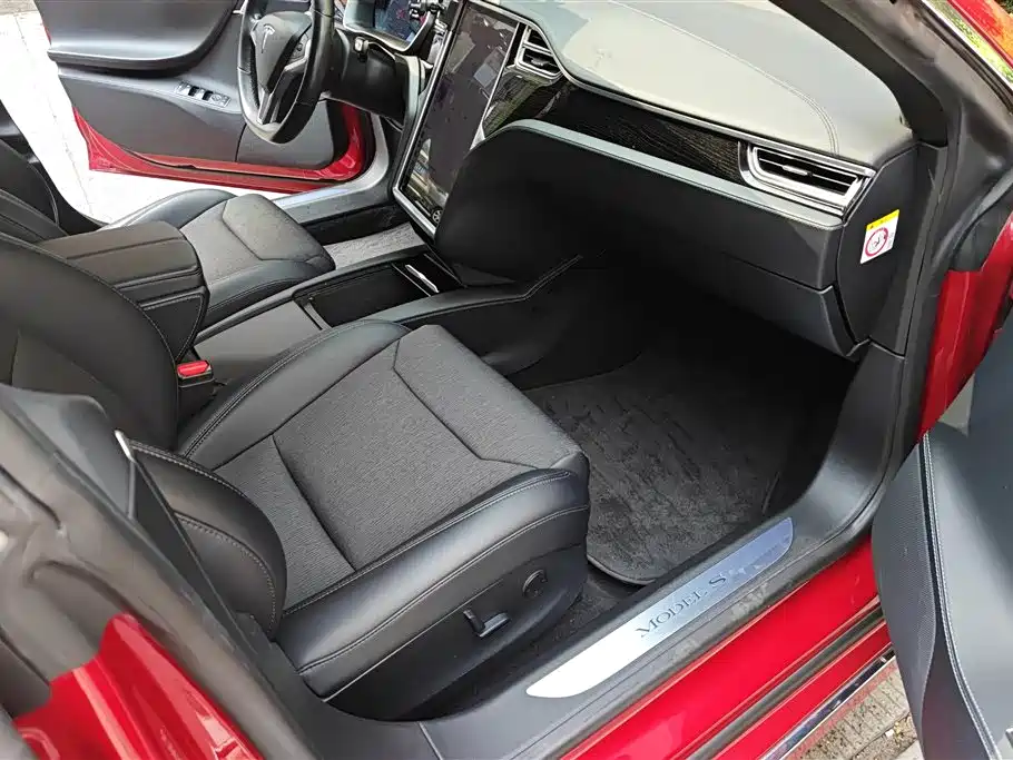 TESLA MODEL S